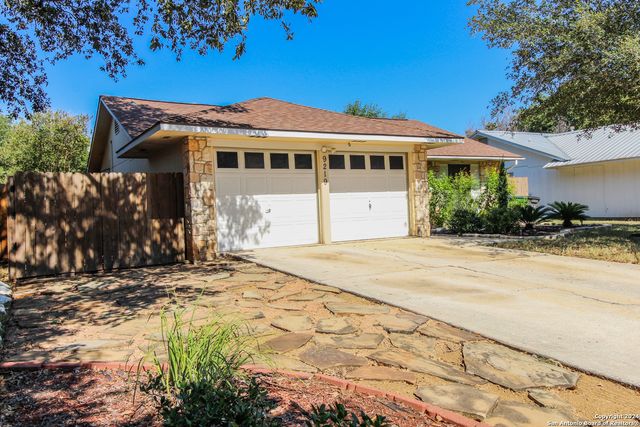 9219 Valley Dale, San Antonio, TX 78250