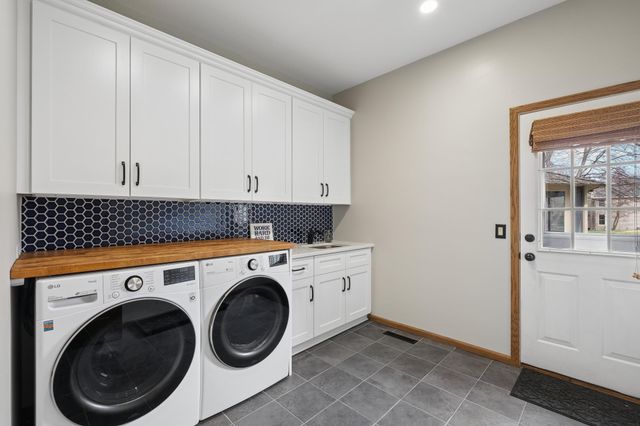 16332 Mayfield Drive, Eden Prairie, MN 55347