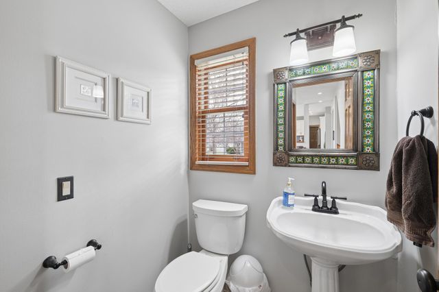 16332 Mayfield Drive, Eden Prairie, MN 55347