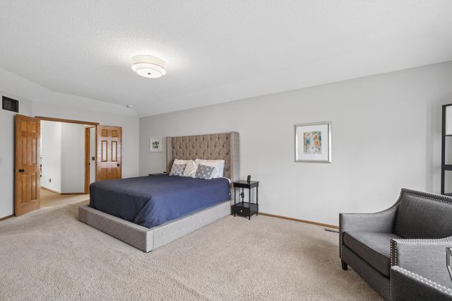 16332 Mayfield Drive, Eden Prairie, MN 55347