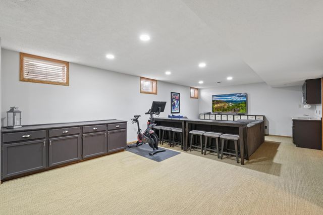 16332 Mayfield Drive, Eden Prairie, MN 55347