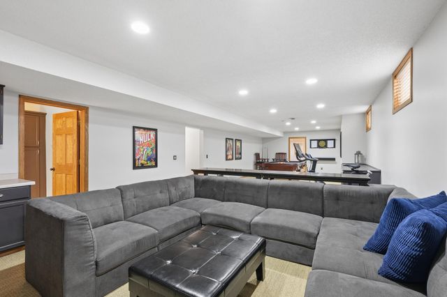 16332 Mayfield Drive, Eden Prairie, MN 55347