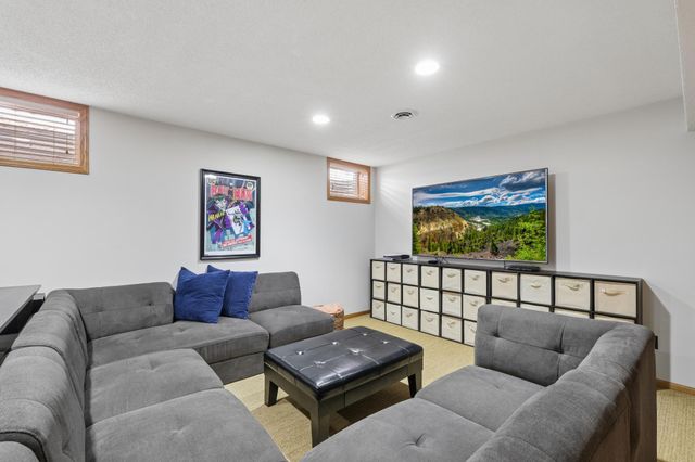 16332 Mayfield Drive, Eden Prairie, MN 55347