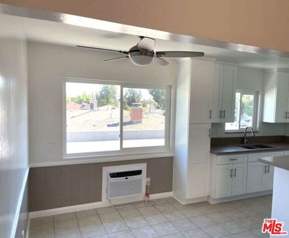 6610 Whitsett Avenue 7, North Hollywood (los Angeles), CA 91606