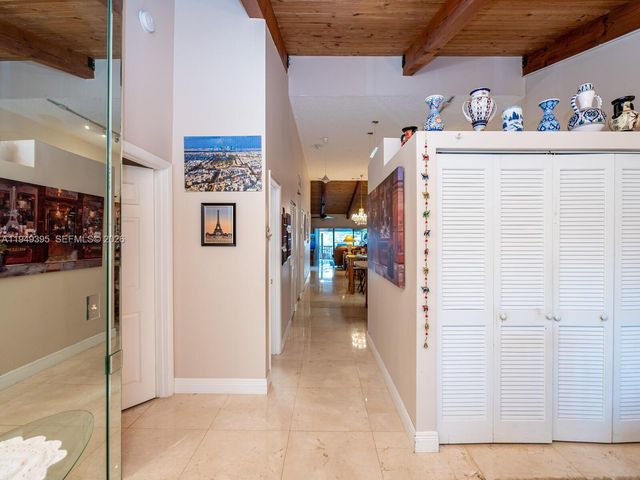 429 Leslie Dr 429, Hallandale Beach, FL 33009