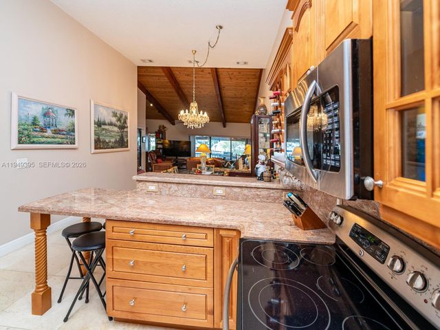 429 Leslie Dr 429, Hallandale Beach, FL 33009