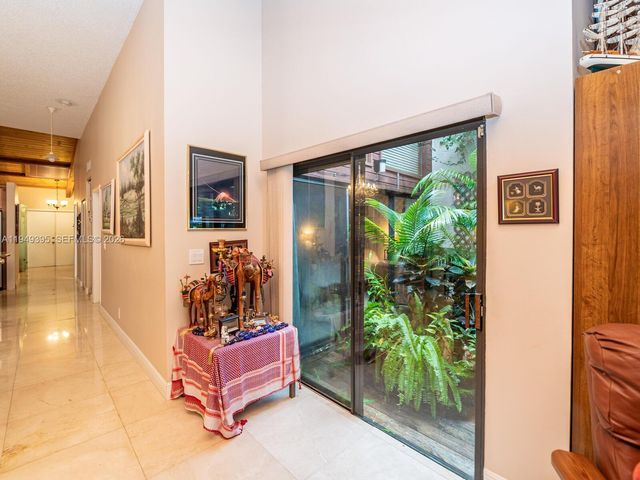 429 Leslie Dr 429, Hallandale Beach, FL 33009