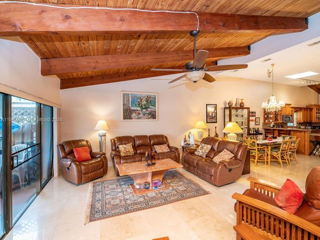 429 Leslie Dr 429, Hallandale Beach, FL 33009