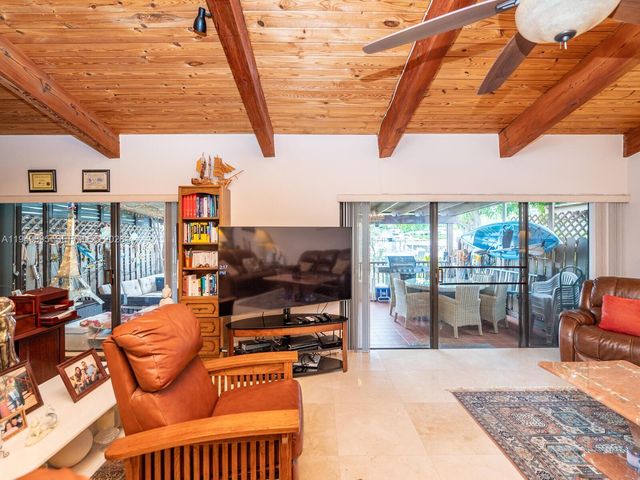 429 Leslie Dr 429, Hallandale Beach, FL 33009