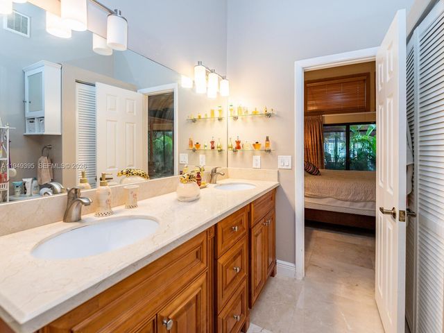 429 Leslie Dr 429, Hallandale Beach, FL 33009