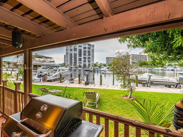 429 Leslie Dr 429, Hallandale Beach, FL 33009