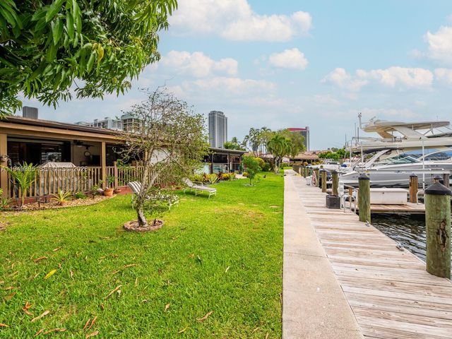 429 Leslie Dr 429, Hallandale Beach, FL 33009