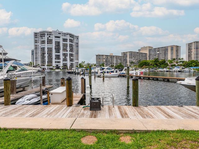 429 Leslie Dr 429, Hallandale Beach, FL 33009