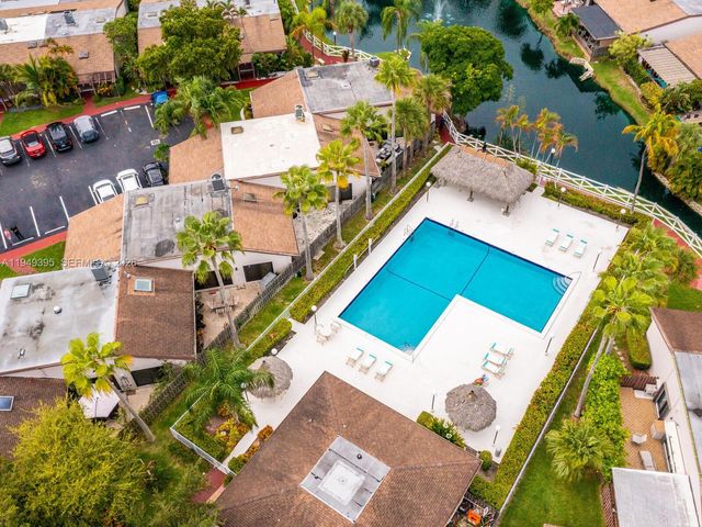 429 Leslie Dr 429, Hallandale Beach, FL 33009