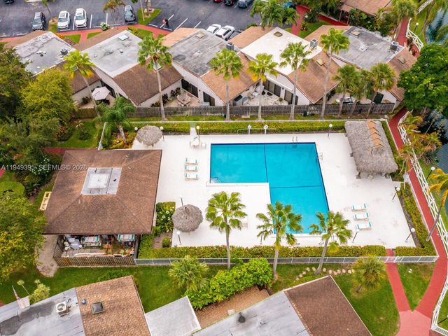 429 Leslie Dr 429, Hallandale Beach, FL 33009