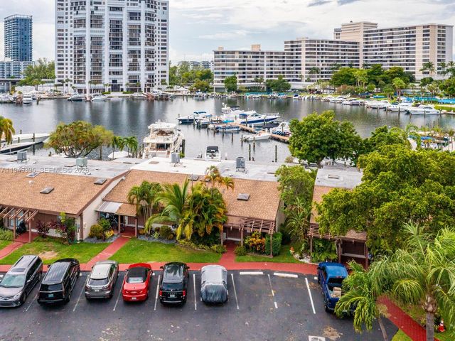 429 Leslie Dr 429, Hallandale Beach, FL 33009