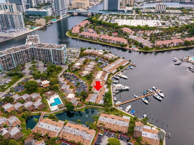 429 Leslie Dr 429, Hallandale Beach, FL 33009