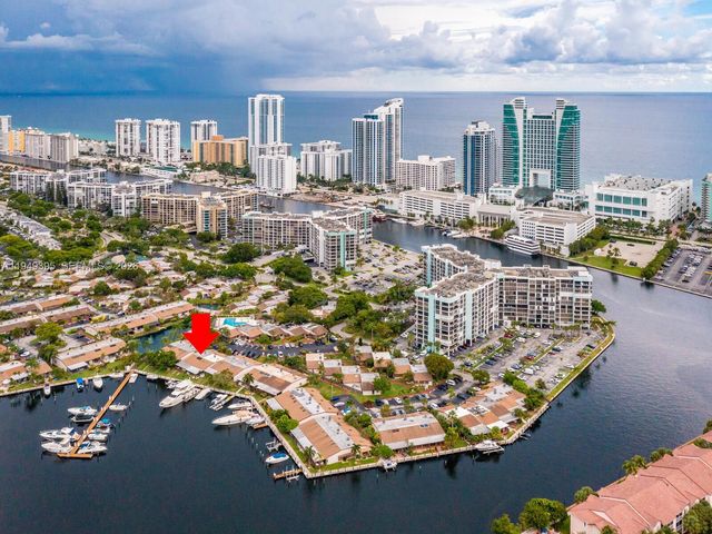 429 Leslie Dr 429, Hallandale Beach, FL 33009