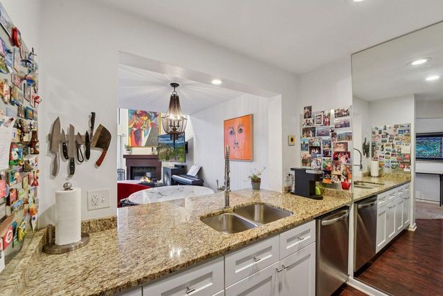 214 E 2nd Street, B, Covington, KY 41011