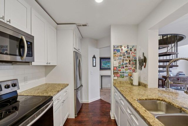 214 E 2nd Street, B, Covington, KY 41011