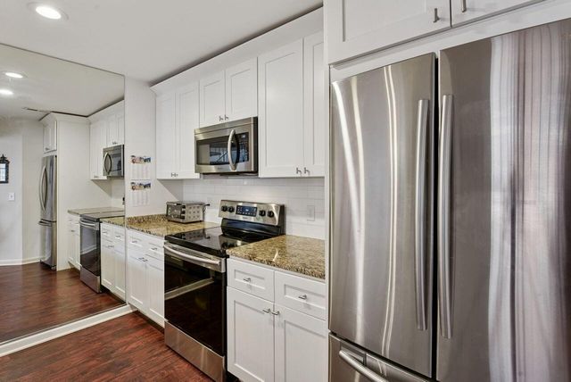 214 E 2nd Street, B, Covington, KY 41011