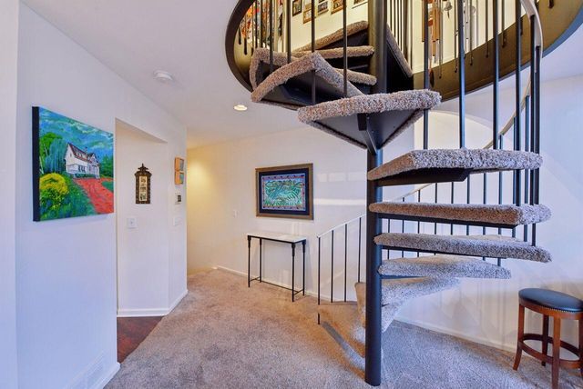 214 E 2nd Street, B, Covington, KY 41011