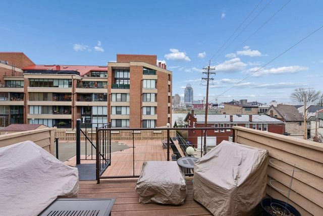 214 E 2nd Street, B, Covington, KY 41011