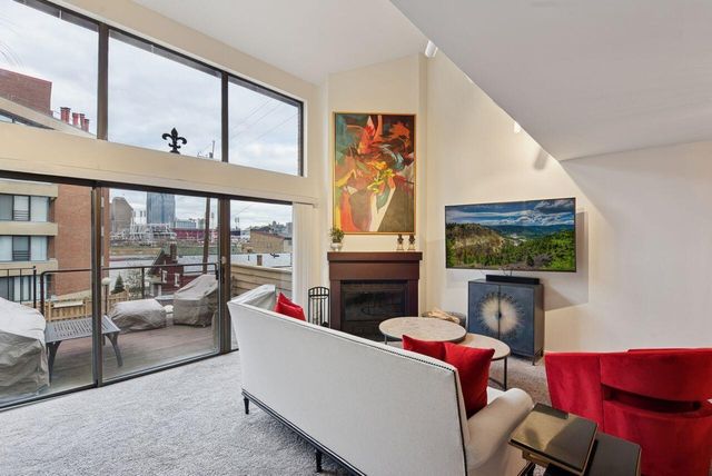 214 E 2nd Street, B, Covington, KY 41011