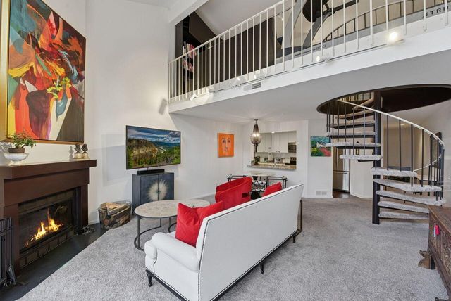 214 E 2nd Street, B, Covington, KY 41011