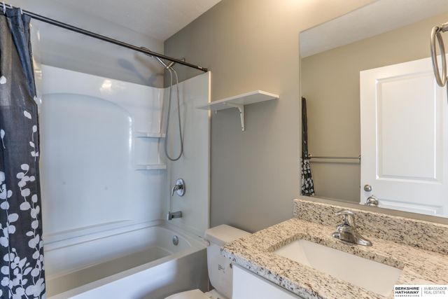 18165 Polk Court, Omaha, NE 68135