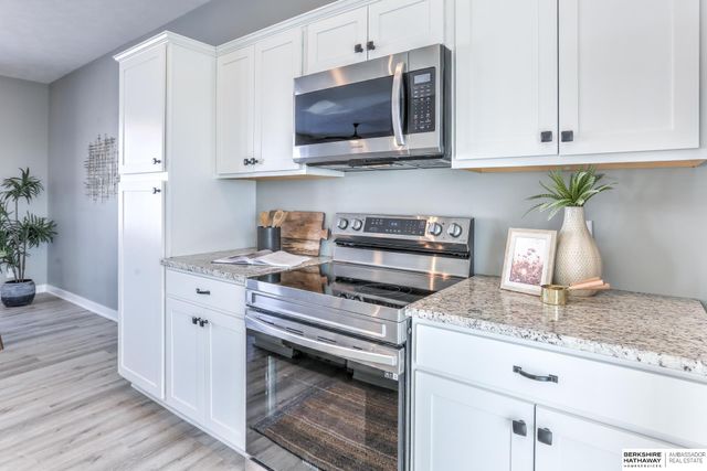 18165 Polk Court, Omaha, NE 68135