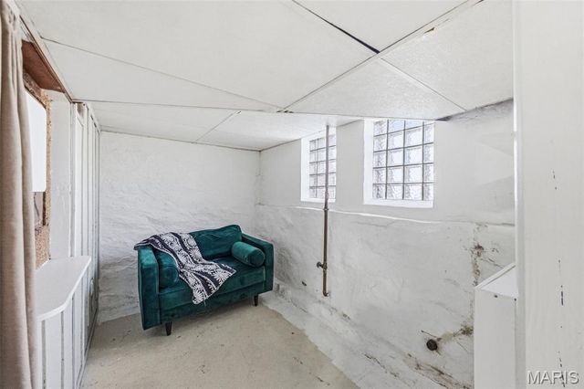 4932 Bonita Avenue, St Louis, MO 63109