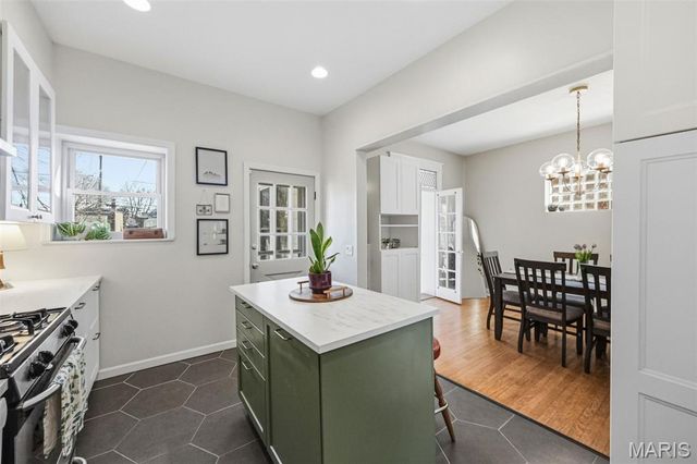 4932 Bonita Avenue, St Louis, MO 63109