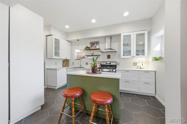 4932 Bonita Avenue, St Louis, MO 63109