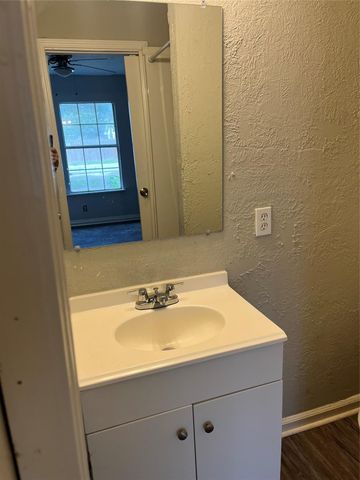 10533 Barnham Street, Houston, TX 77016