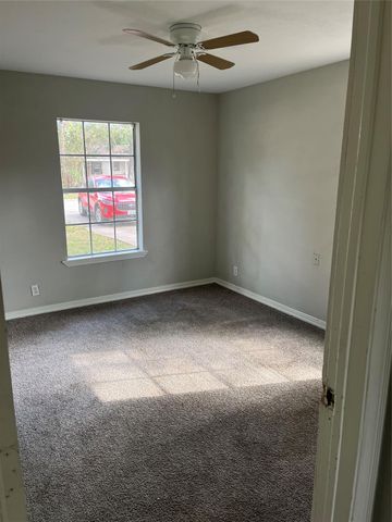 10533 Barnham Street, Houston, TX 77016