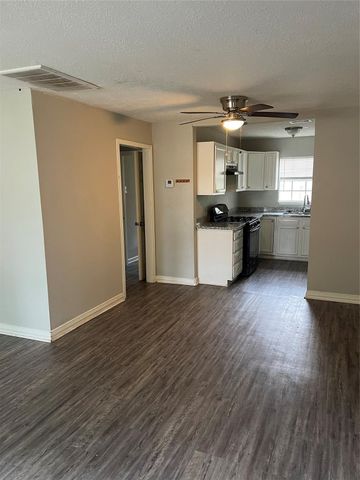 10533 Barnham Street, Houston, TX 77016