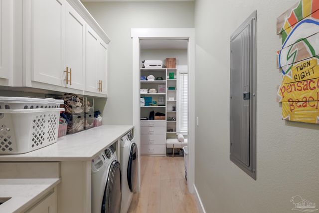 1806 E Hernandez St, Pensacola, FL 32503