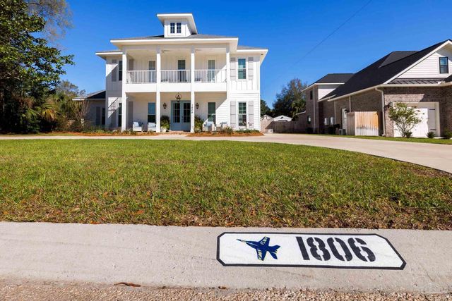 1806 E Hernandez St, Pensacola, FL 32503