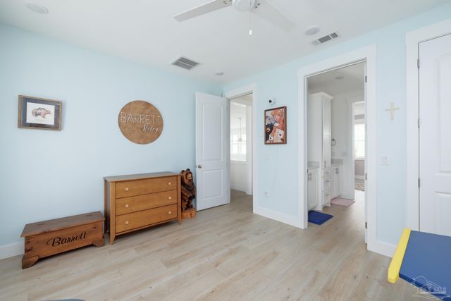 1806 E Hernandez St, Pensacola, FL 32503
