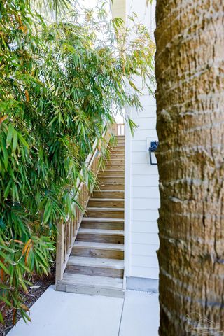 1806 E Hernandez St, Pensacola, FL 32503