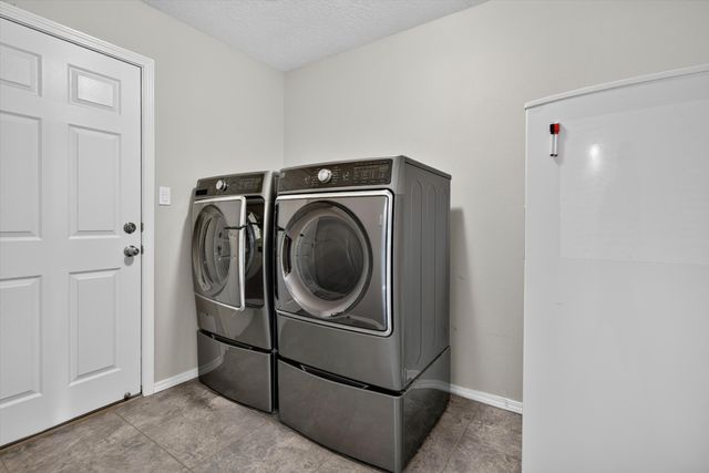 7109 Nagoya Road NE, Rio Rancho, NM 87144