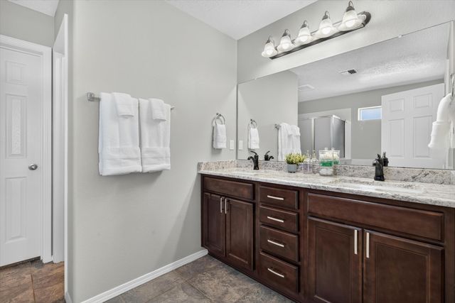 7109 Nagoya Road NE, Rio Rancho, NM 87144