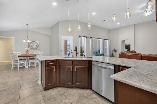 7109 Nagoya Road NE, Rio Rancho, NM 87144