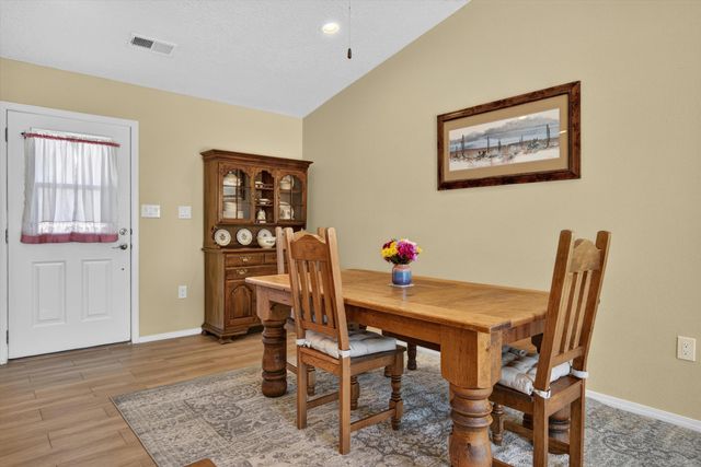 7109 Nagoya Road NE, Rio Rancho, NM 87144