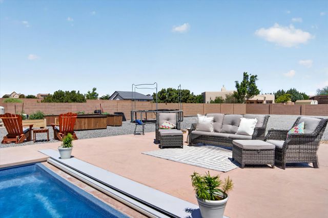 7109 Nagoya Road NE, Rio Rancho, NM 87144