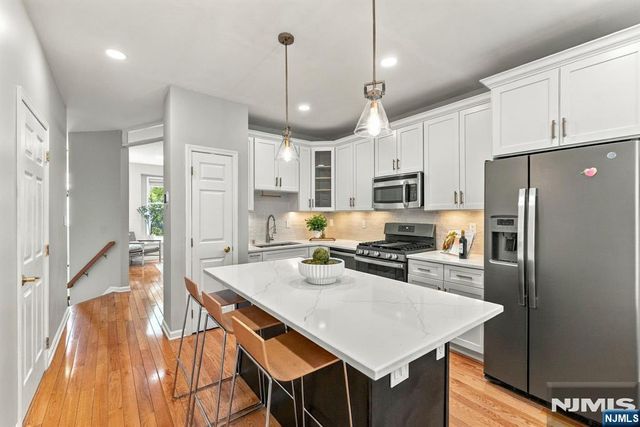 425 Manchester Drive, Nutley, NJ 07110