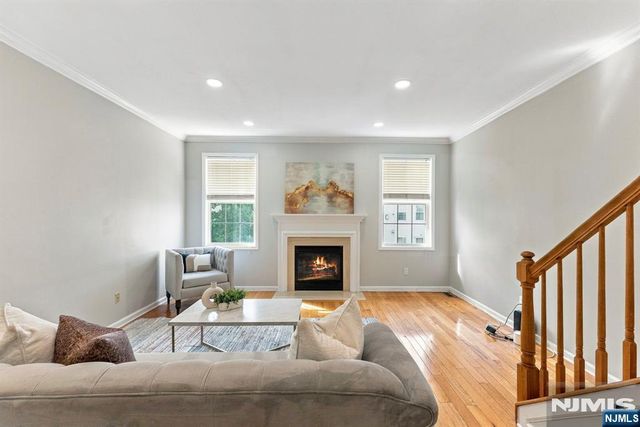 425 Manchester Drive, Nutley, NJ 07110