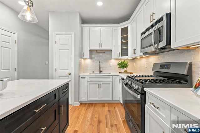 425 Manchester Drive, Nutley, NJ 07110