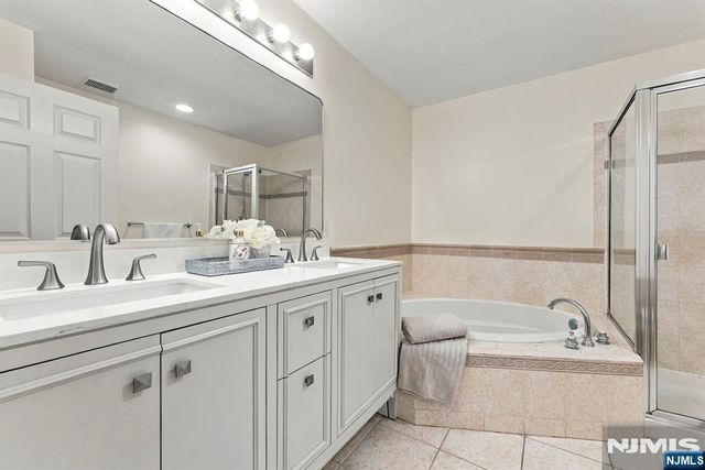 425 Manchester Drive, Nutley, NJ 07110